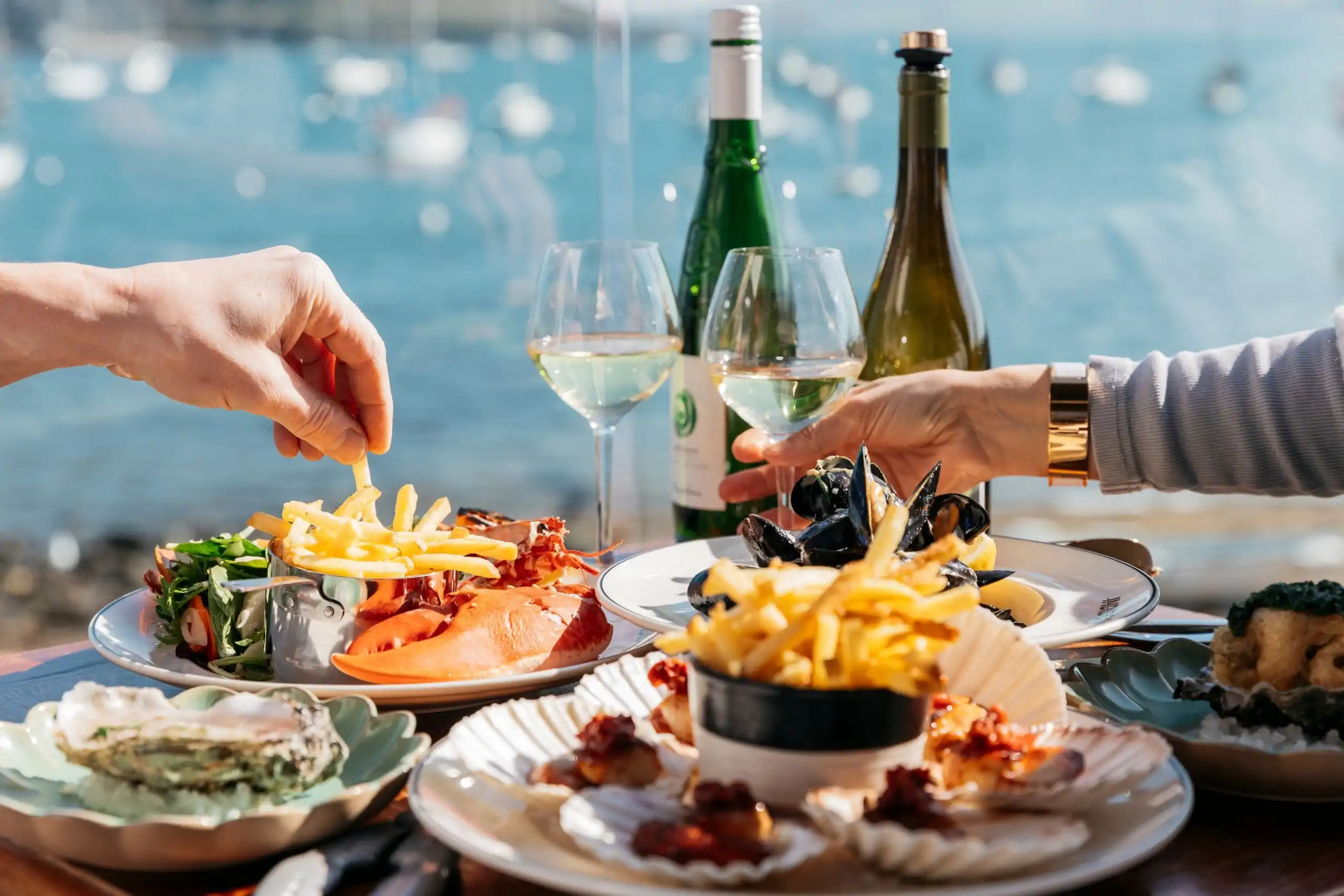INDIDOG Lunch menu with light bites and small plates perfect for easy breazy lunches on the go or 'dine in style' dishes if you have a little more time to relax or you want to celebrate. Superb quality food right on the harbour in Falmouth, Cornwall