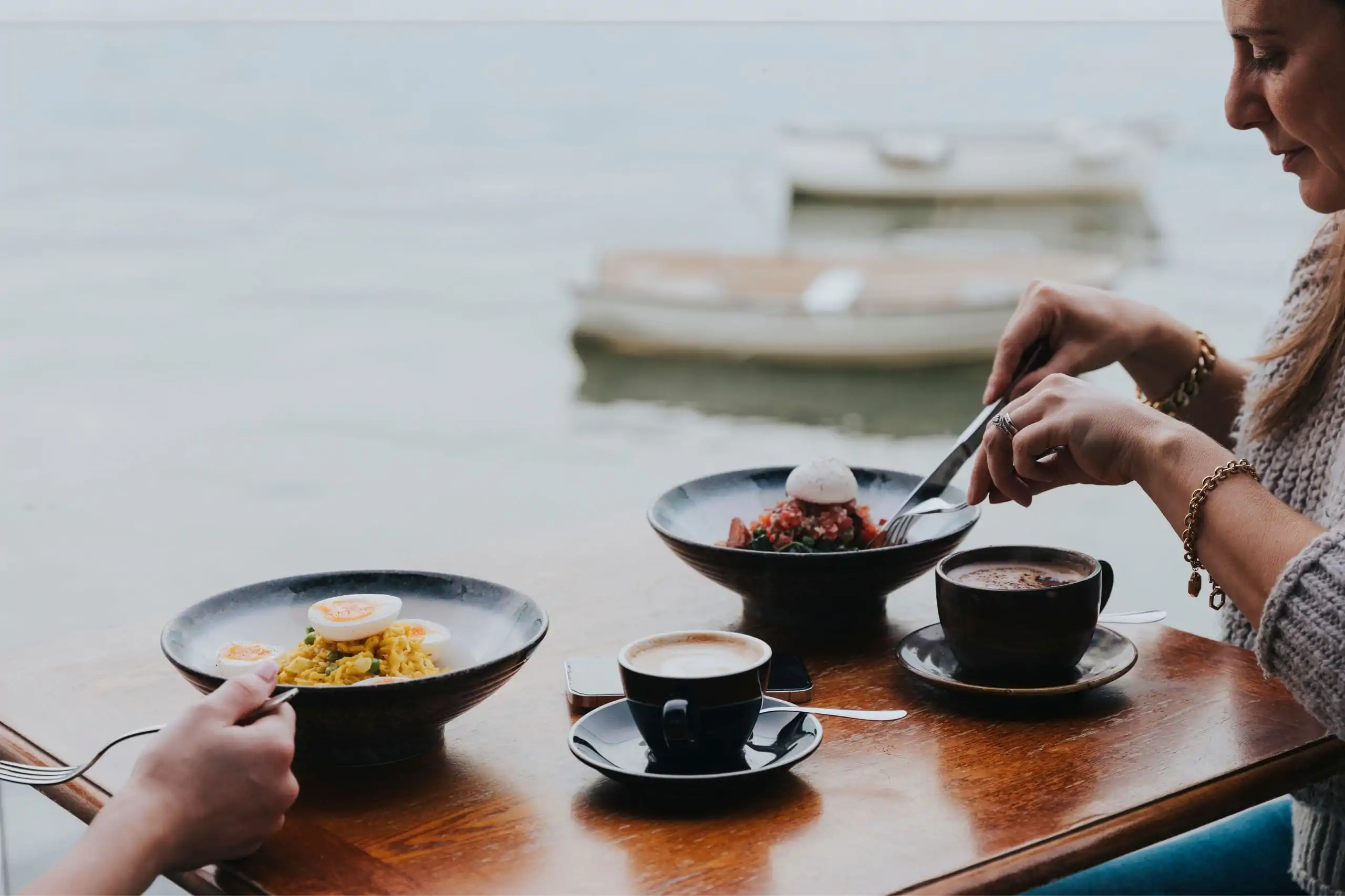 INDIDOG BRUNCH menu with light bites and small plates perfect for easy breazy brunches. Superb quality at affordable prices right and with one of the best views in Falmouth, right on the harbour wall with uninterrupted views in Falmouth, Cornwall