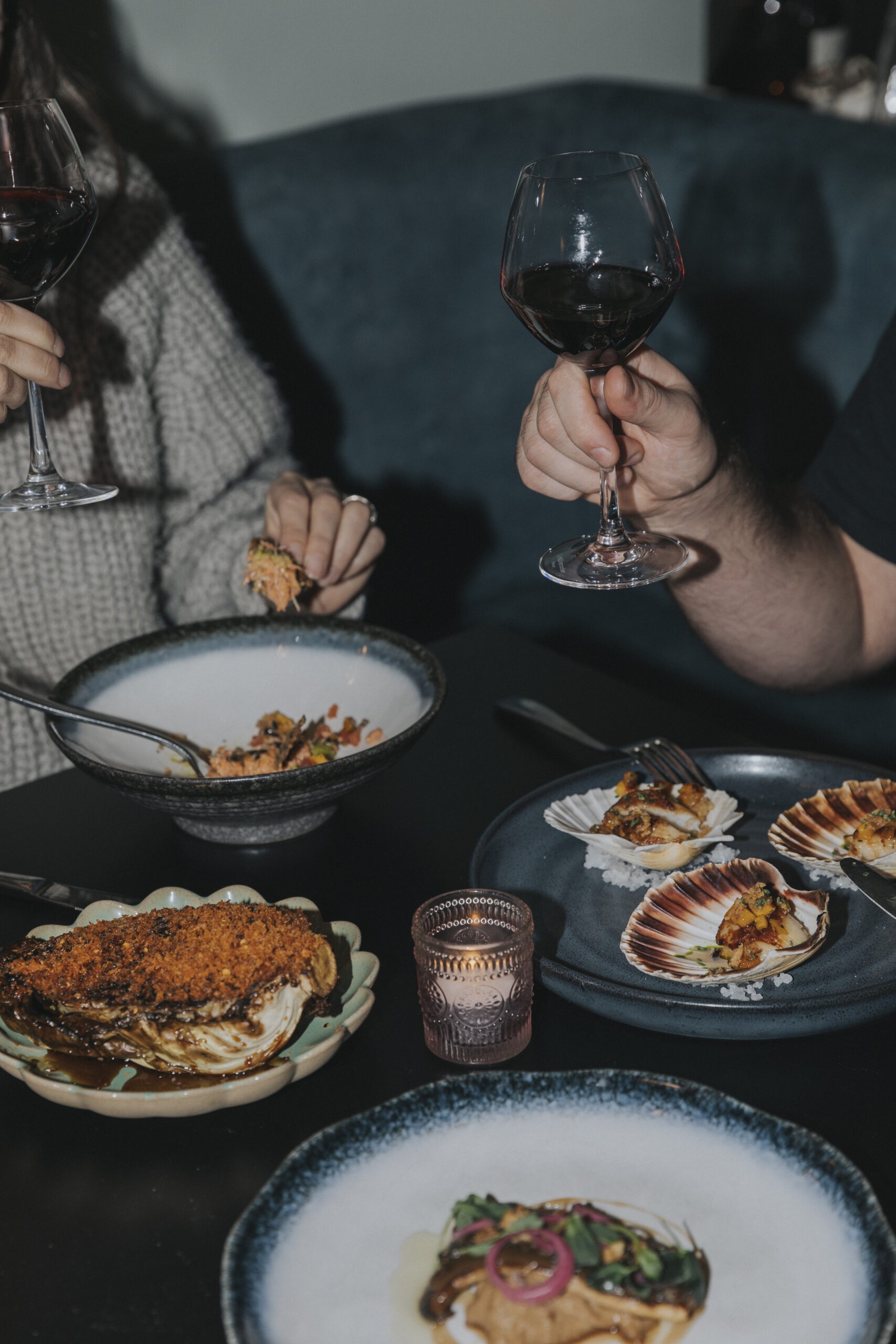 Cosy evening at INDIDOG Harbourside restaurant in Falmouth Evening, dinner, cosy and personable at INDIDOG harbourside restaurant in Falmouth